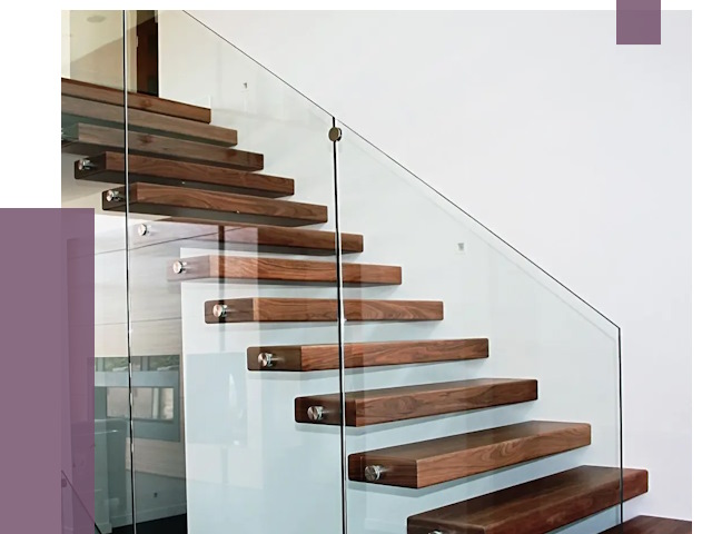 Стеклянные перила для лестницы в Барабинске от 14728 руб.