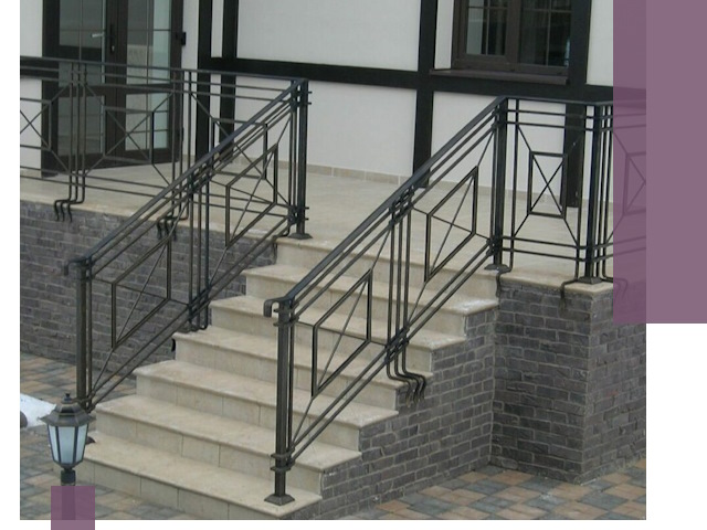 Перила для крыльца в Барабинске — монтаж, изготовление и установка