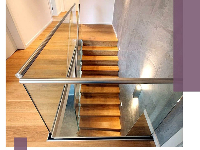 Перила для лестницы в доме — изготовление и монтаж в Барабинске