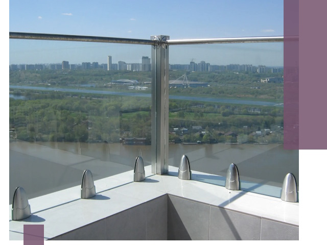 Стеклянные парапеты премиум класса в Барабинске для домов и бизнесов